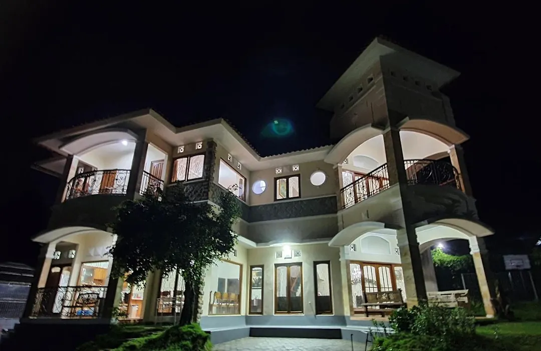 Villa Dahlia-1